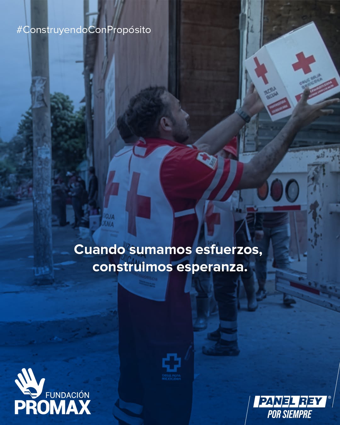 Entrega de ayuda humanitaria ante inundaciones en Veracruz