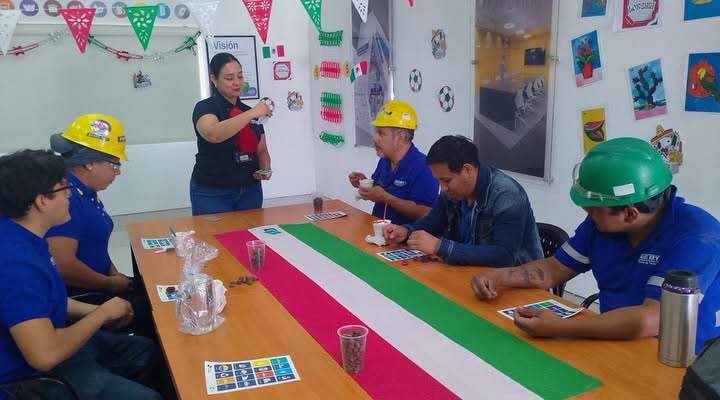 Celebramos las Fiestas Patrias con orgullo en nuestras plantas de El Carmen y San Luis Potosí