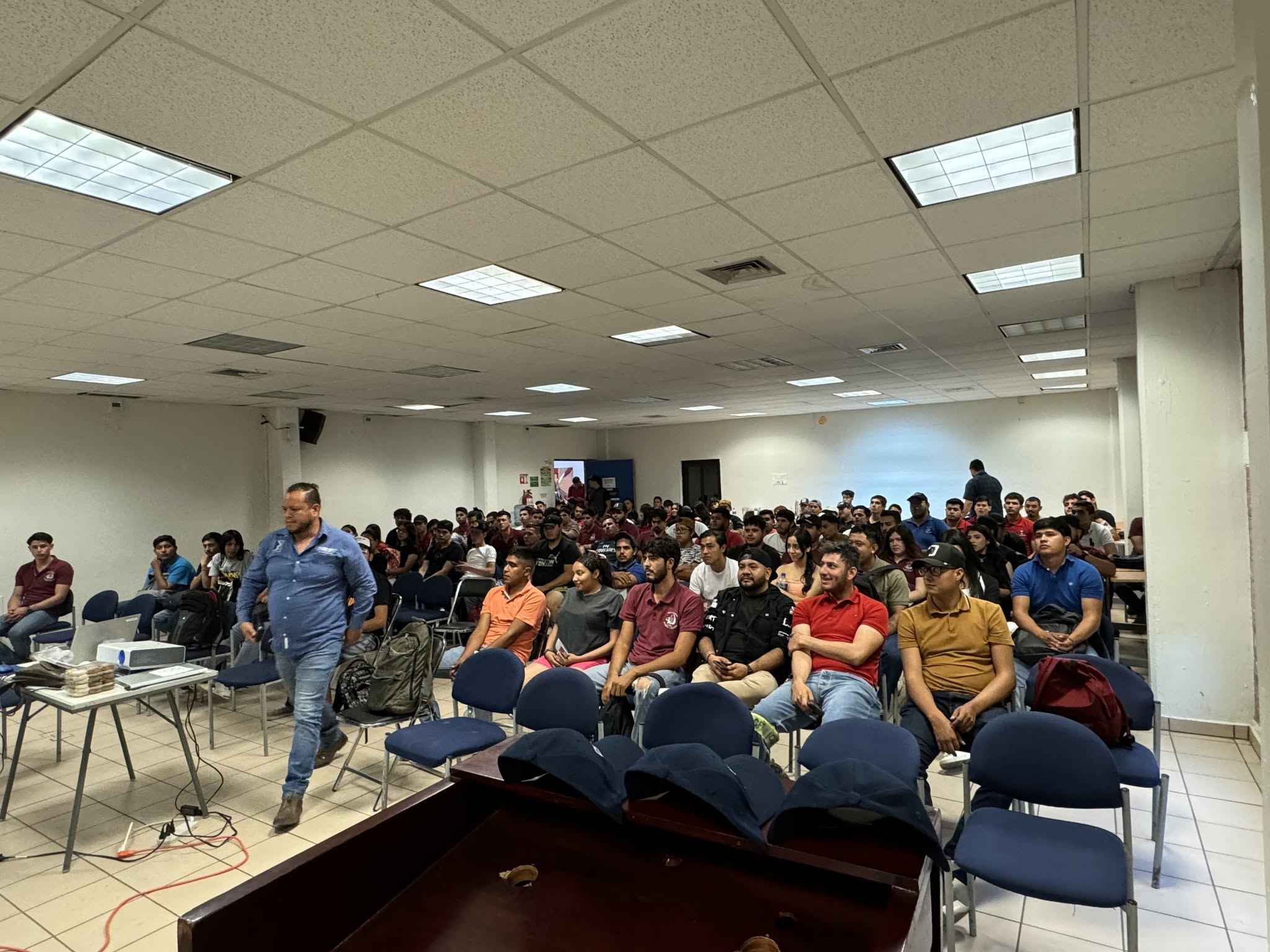 Capacitacion teorica sobre sistemas constructivos para vivienda vertical y horizontal