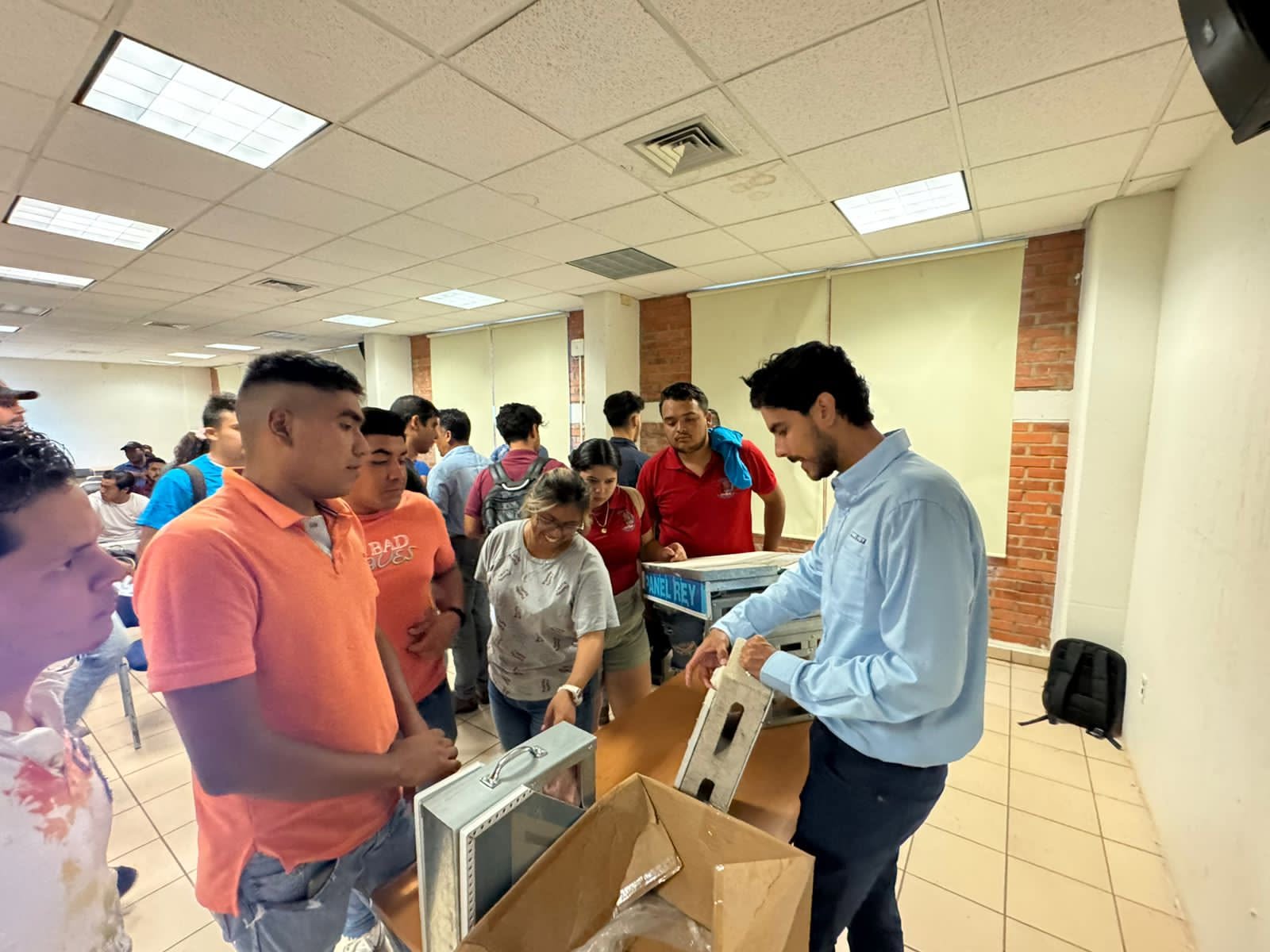 Capacitacion teorica sobre sistemas constructivos para vivienda vertical y horizontal