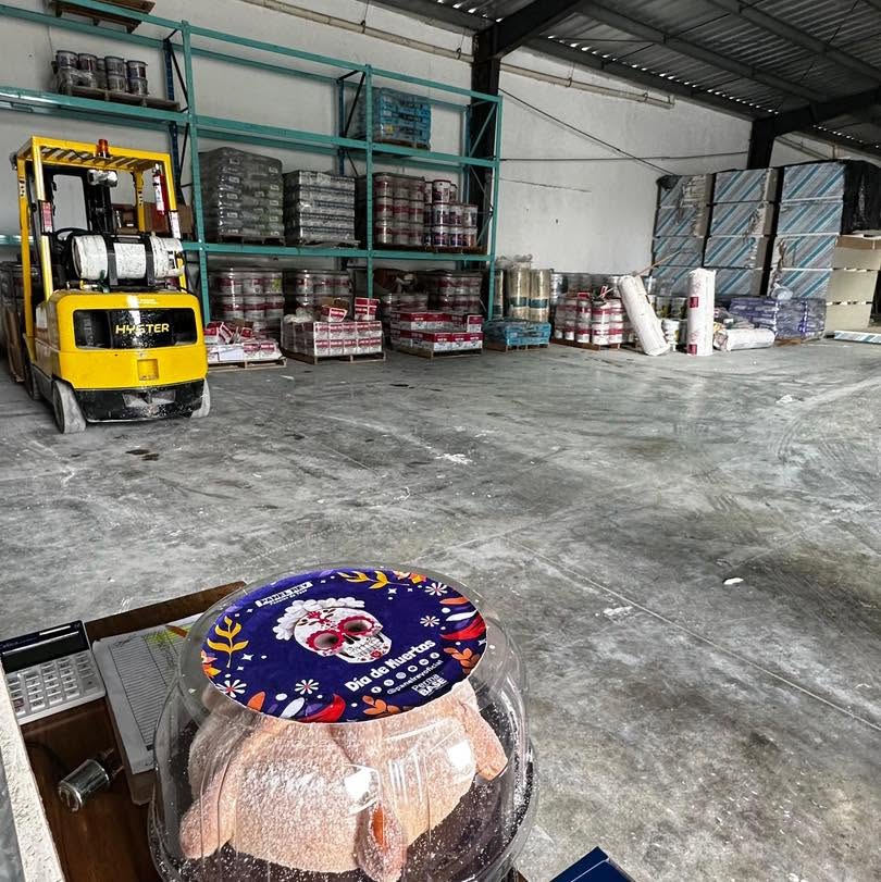 Visitas a despachos y socios comerciales en Dia de Muertos con pan de muerto