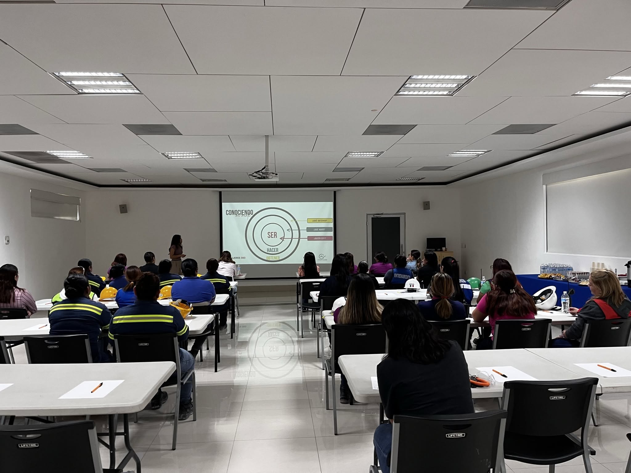 Conferencia El Impacto del Empoderamiento