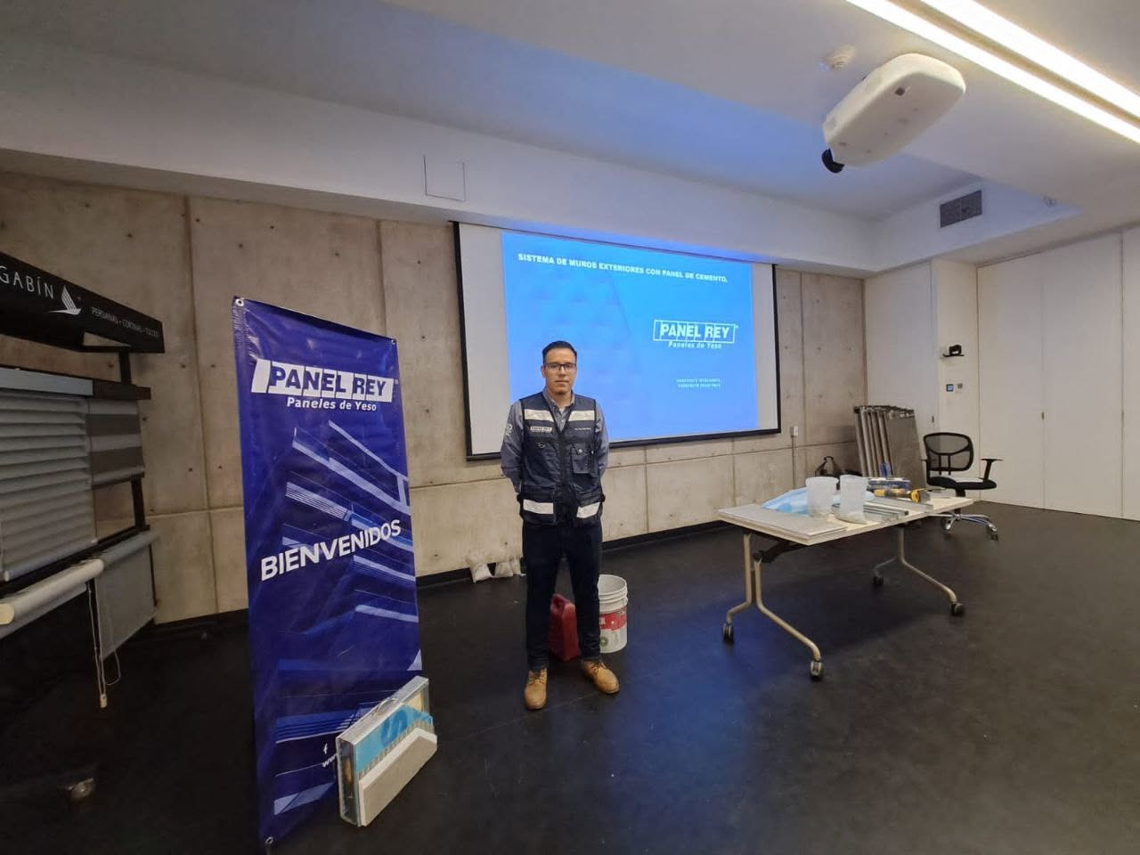 Taller Teorico-Practico de Sistema de Muros Exteriores con PermaBase