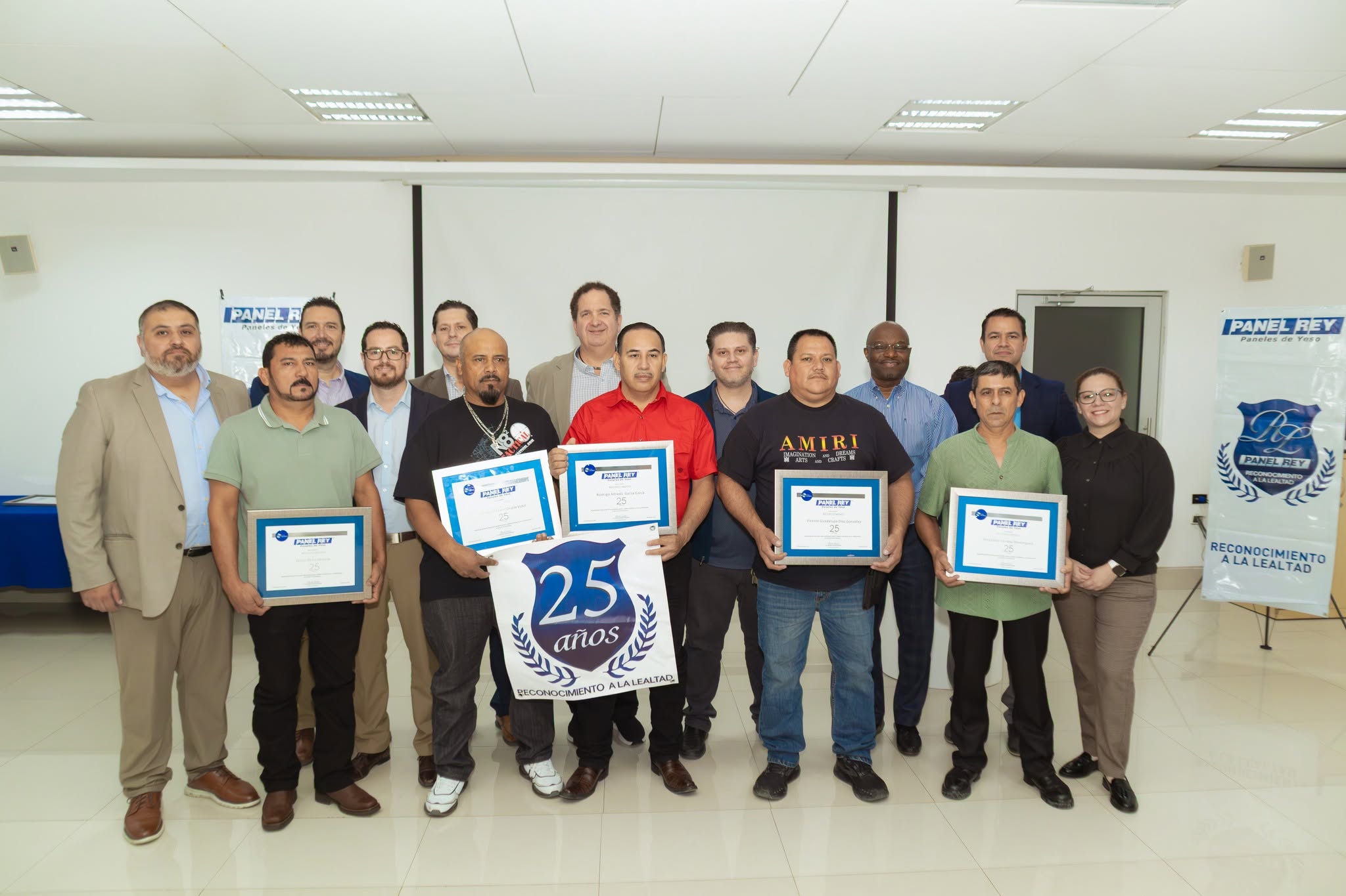 Reconocimiento a la Lealtad Panel Rey