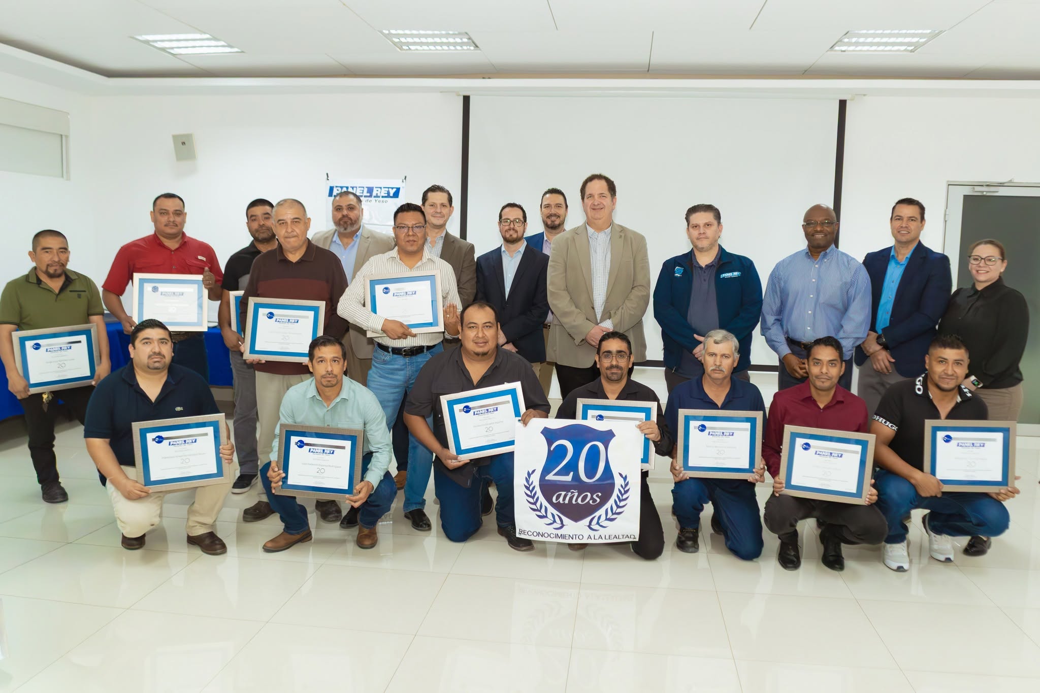 Reconocimiento a la Lealtad Panel Rey