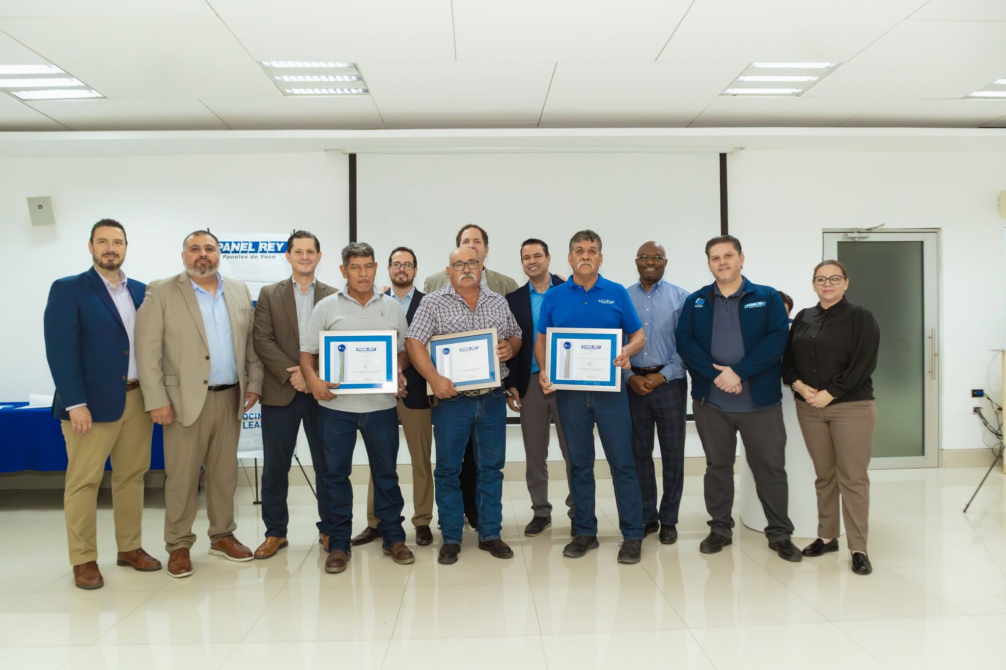 Reconocimiento a la Lealtad Panel Rey