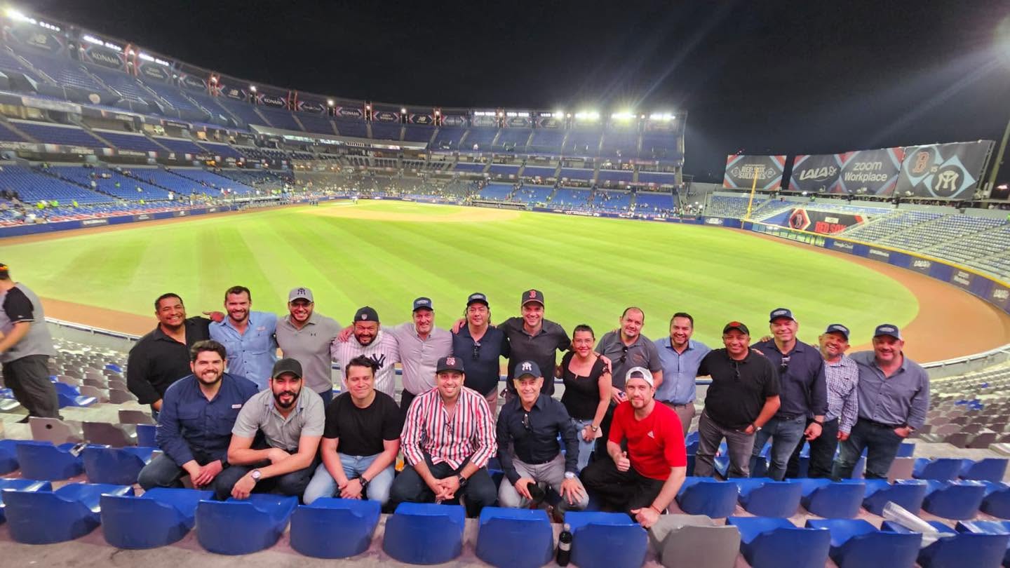 Juego de beisbol: Sultanes de Monterrey vs Boston Red Sox