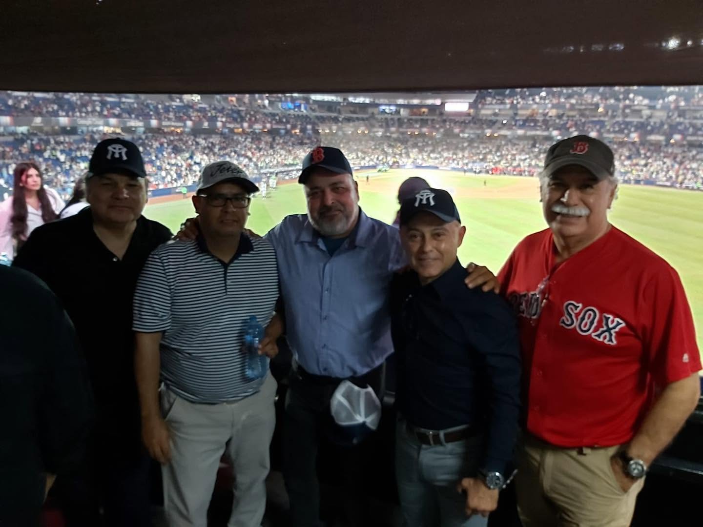 Juego de beisbol: Sultanes de Monterrey vs Boston Red Sox