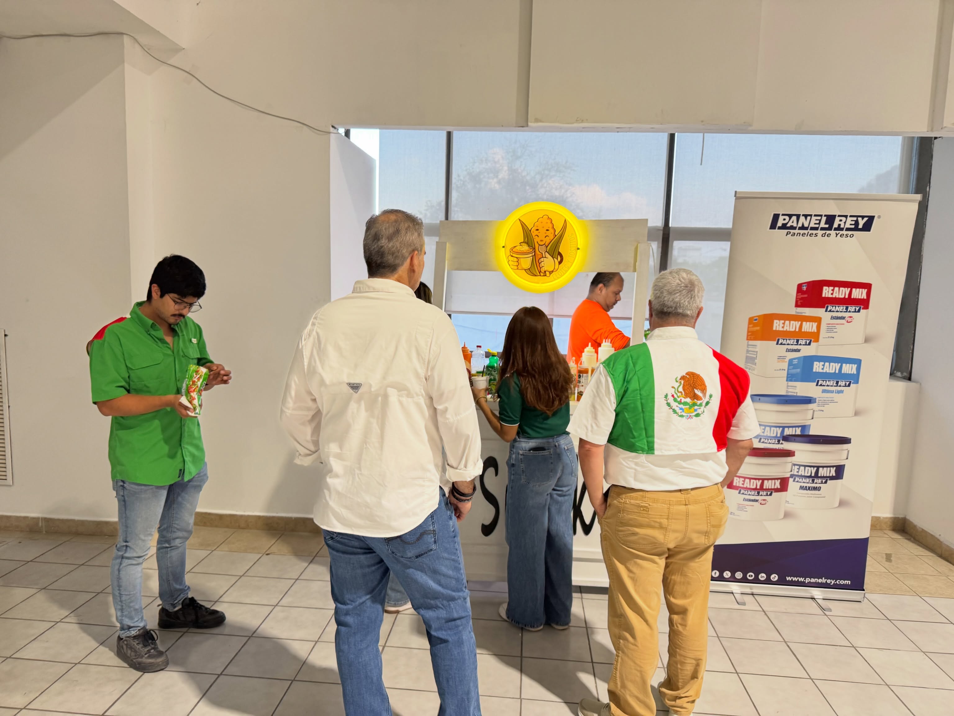 ExperienciaPanelRey Futbol — doble sede simultanea Monterrey + CDMX