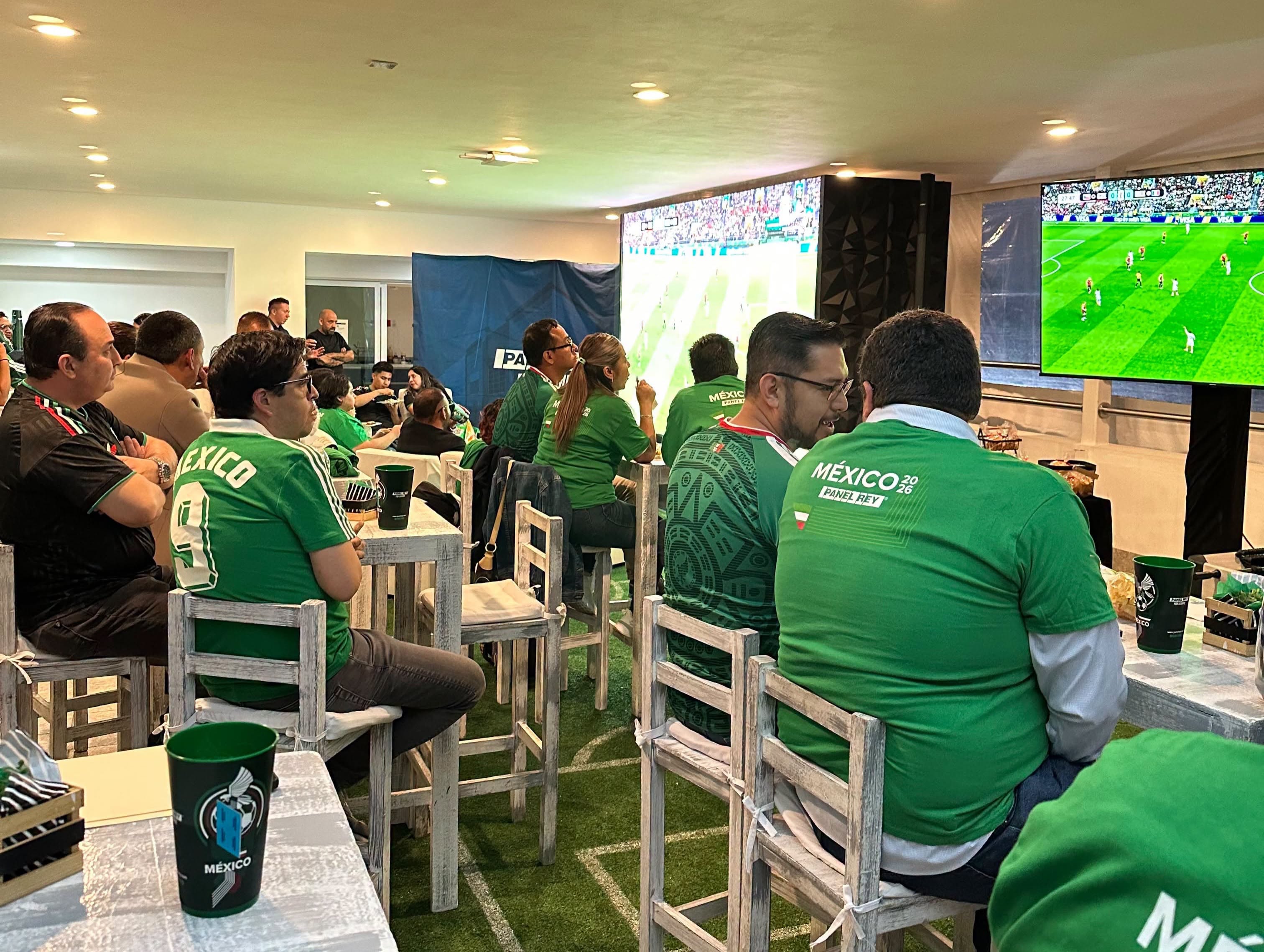ExperienciaPanelRey Futbol — doble sede simultanea Monterrey + CDMX