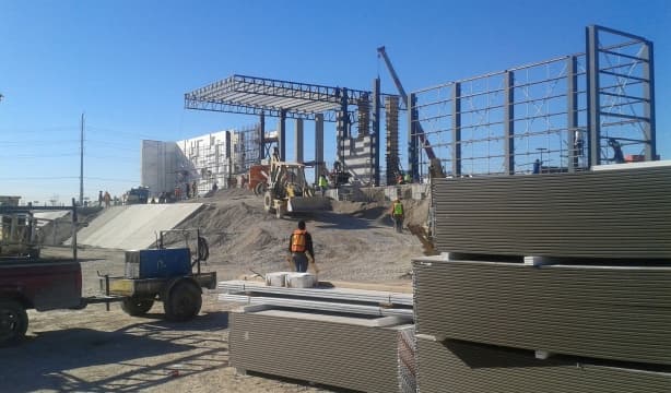 Altar Papal Ciudad Juárez con Panel Rey