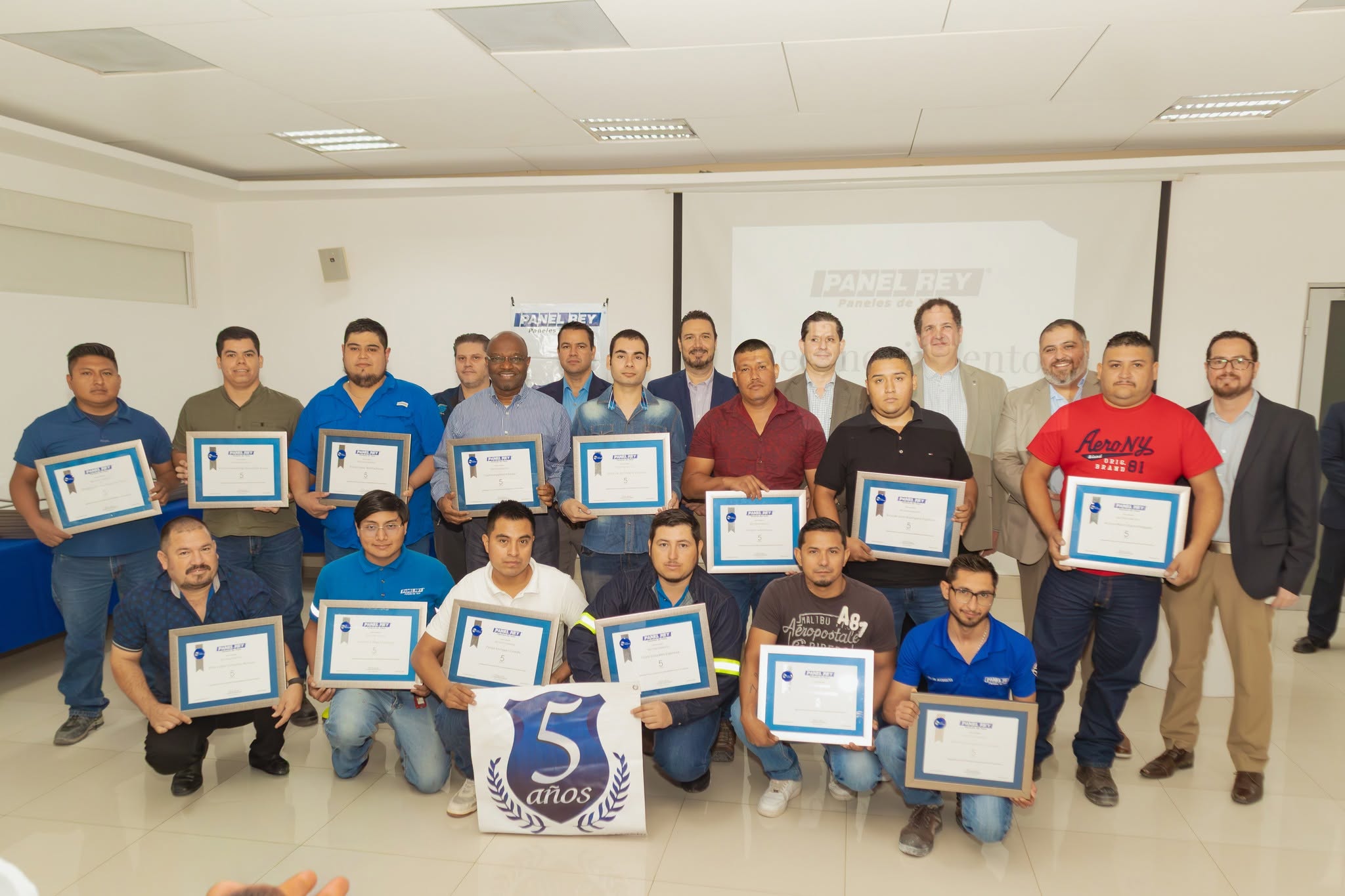 Reconocimiento a la Lealtad Panel Rey