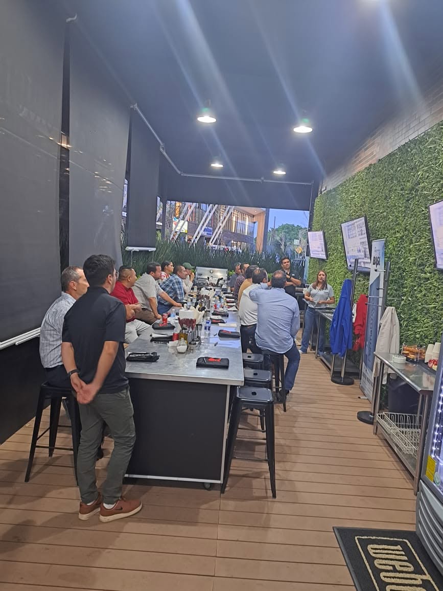 Experiencia Weber Panel Rey — edición Querétaro (segunda edición del formato)